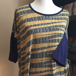 EUC LuLaRoe Irma. Size Large