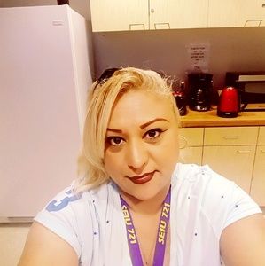 Meet your Posher, Alejandra