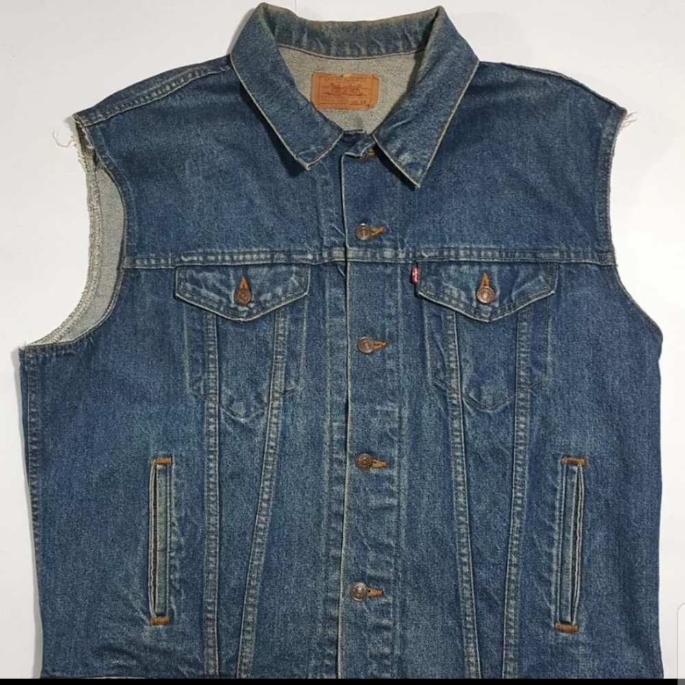 MENS LEVI JEAN JACKET
 SZ 46/XL