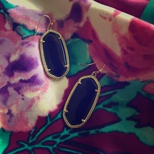 Kendra Scott Elle earring in Black and Gold