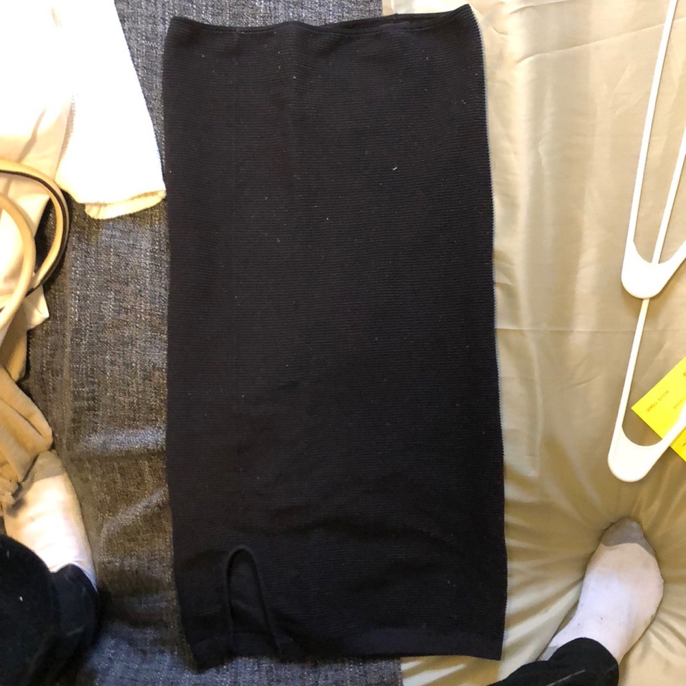 Black long skirt