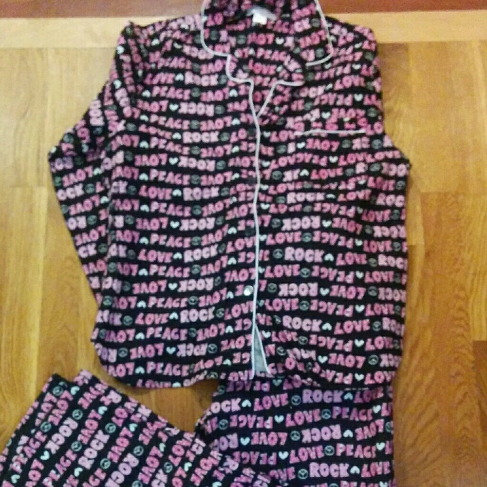 Peace love rock pajama set