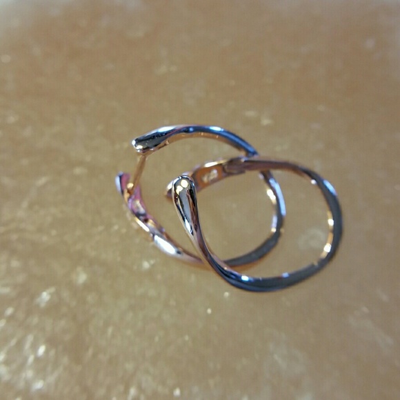 NEW 14K rose gold over ster silver twisted hoops - Picture 3 of 6