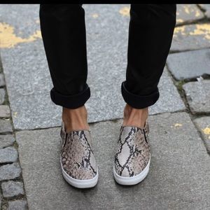 Snakeskin shoes