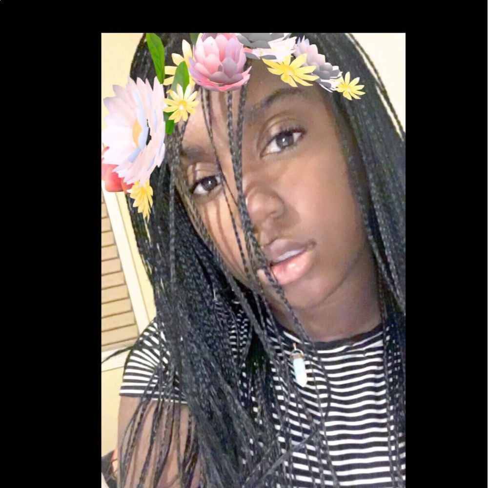 Meet your Posher, Devyn