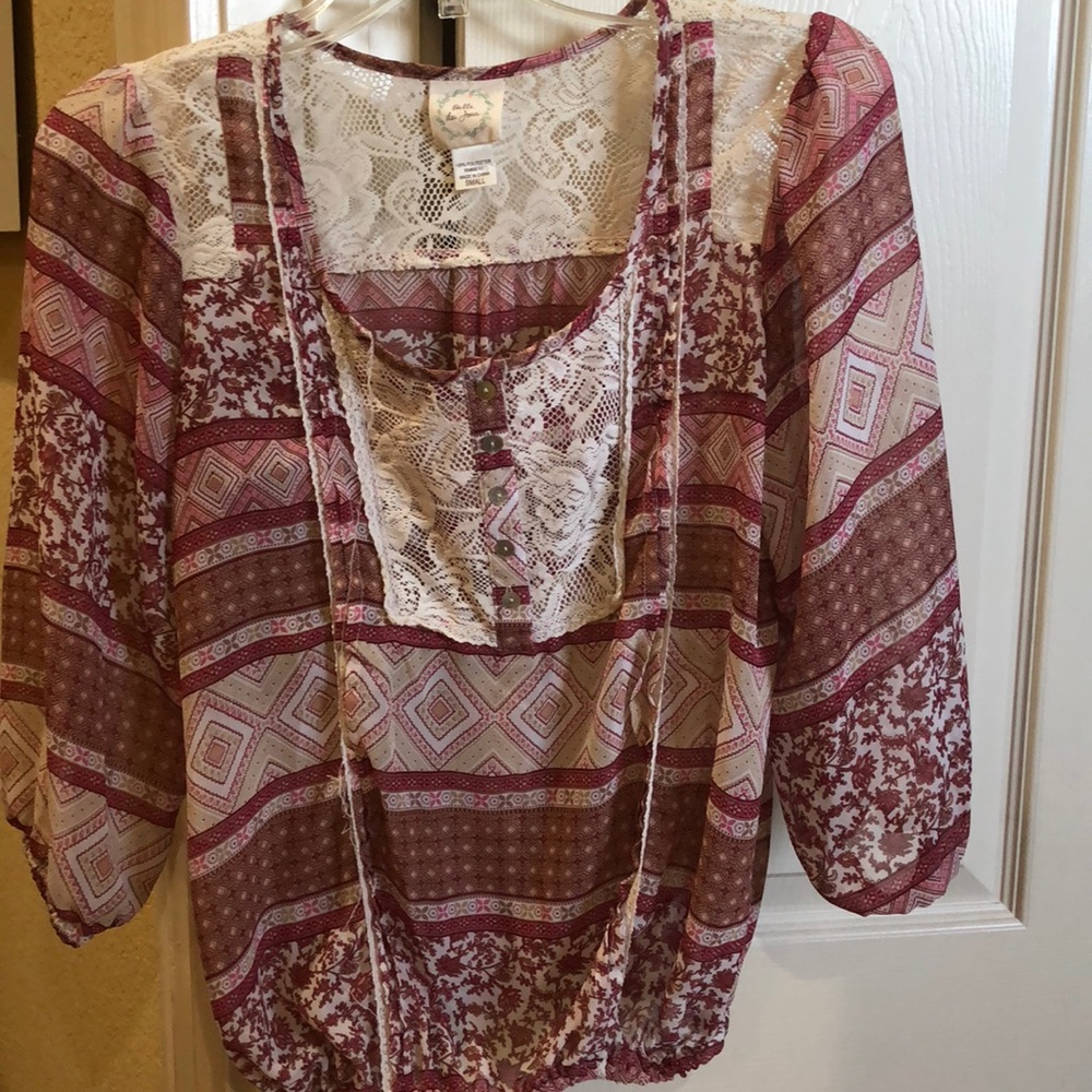 Different pattern blouse