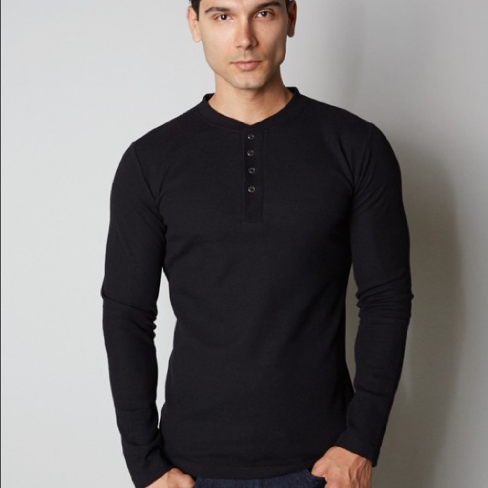 Men’s Black Henley Thermal - Picture 2 of 3
