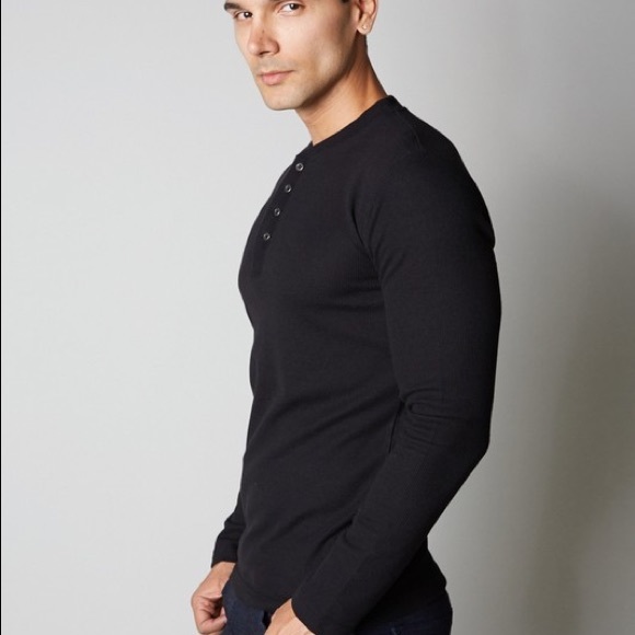 Men’s Black Henley Thermal - Picture 3 of 3