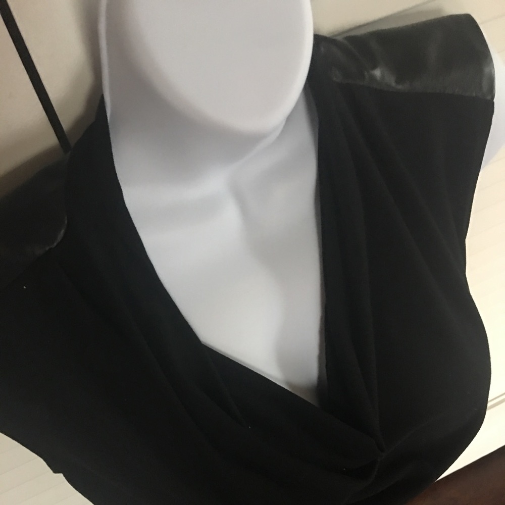 Ann Taylor gorgeous work blouse