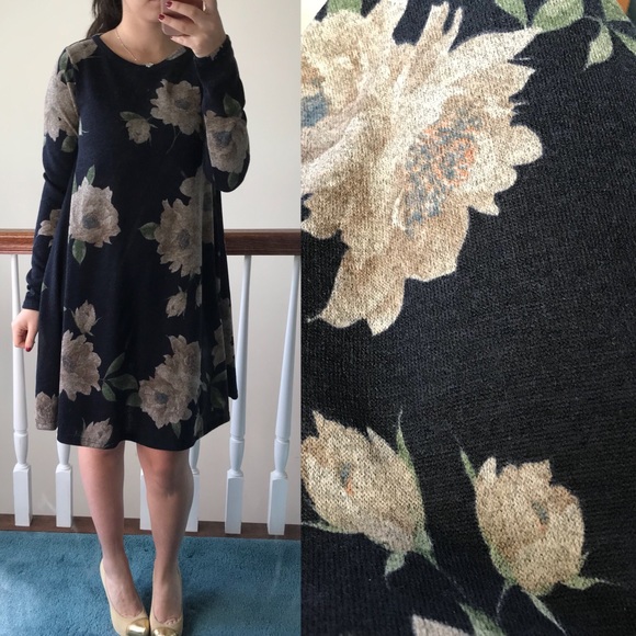Dresses & Skirts - Winter Floral Swing Dress