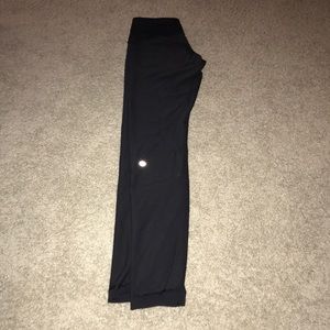 Lulu Lemon full length plain black tight/legging