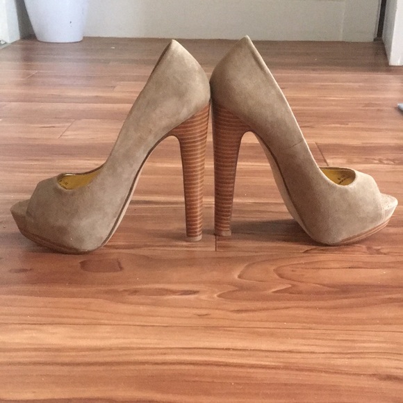 Heiress Taupe Suede Charles by Charles David - Picture 3 of 6