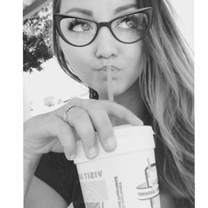 Meet your Posher, Jenna