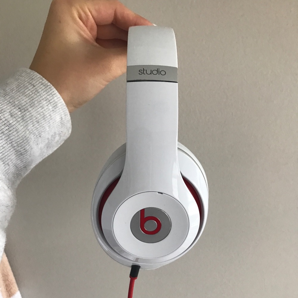 BEATS BY DRE STUDIO