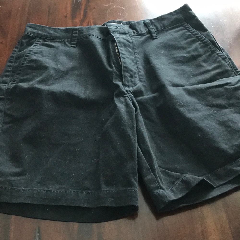 Urban outfitters black chino shorts 32