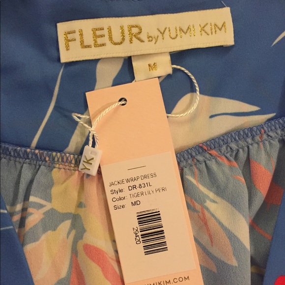 SOLD Yumi Kim Floral Wrap Dress M 6 - Picture 2 of 3
