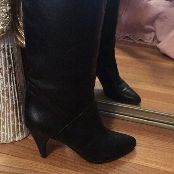 Italian Leather Boots - Black - 2.75” Heel - Top can be Cuffed or Not - Size 7 - Picture 3 of 7