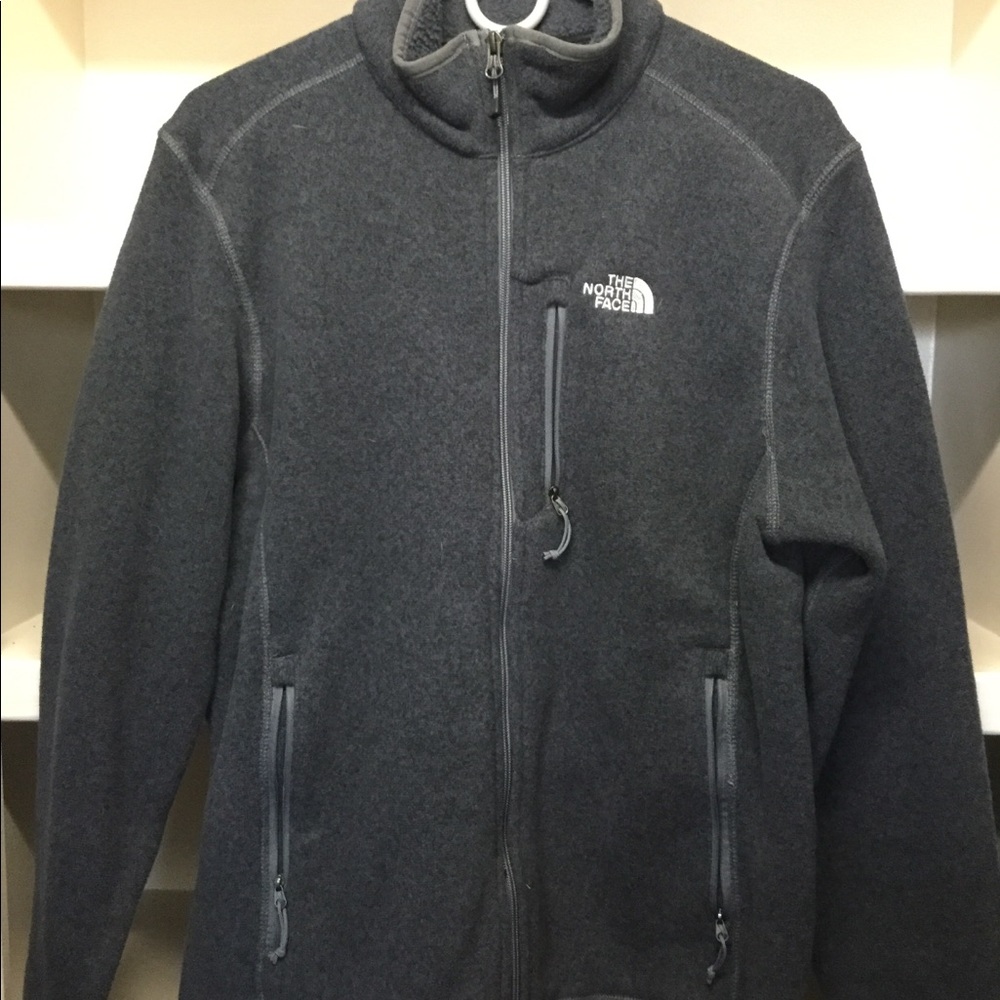 TheNorthFace fleece sweater full zip. Medium