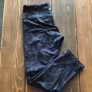 Wunder Under crop *PAISELY