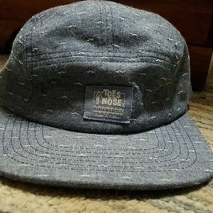 Toes on the Nose hat