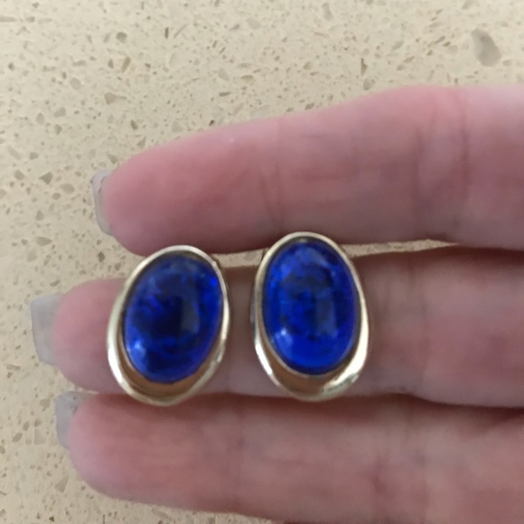 Jewelry - VINTAGE ~ Gemstone Earrings ~ BEAUTIFUL 💖