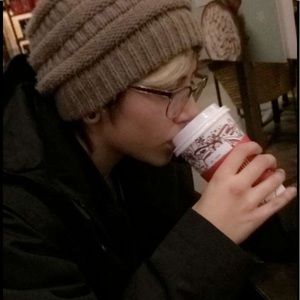 Meet your Posher, Lorena