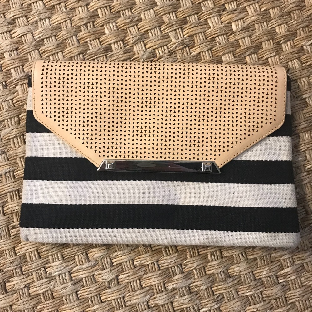 Stella & Dot City Slim Clutch Black/cream