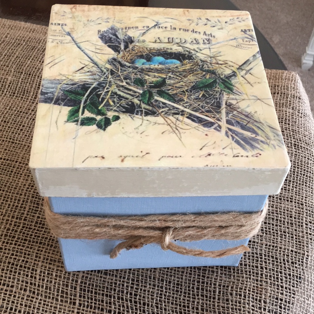 Hand crafted decorative “French nest” box!
