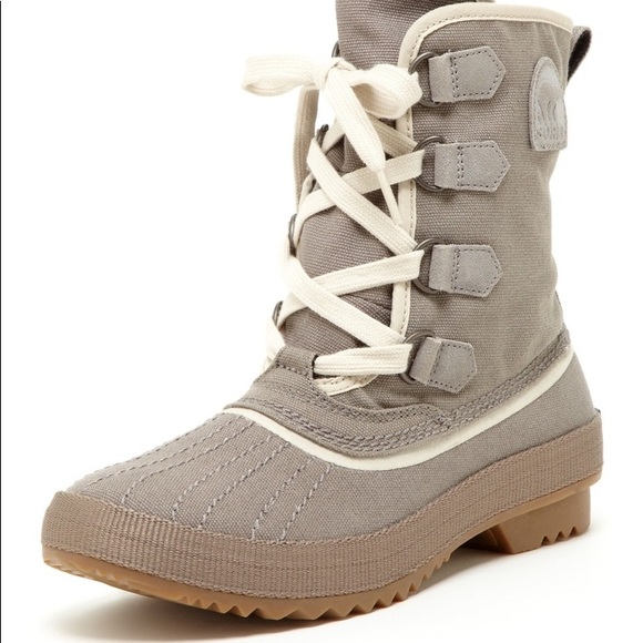 sorel canvas boots