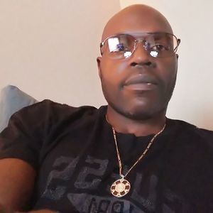 Meet your Posher, Dion