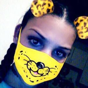 Meet your Posher, Iris