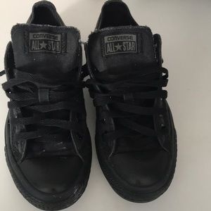All black low converse
