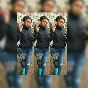 Meet your Posher, Monae