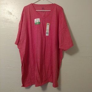 Red/white v-neck t-shirt