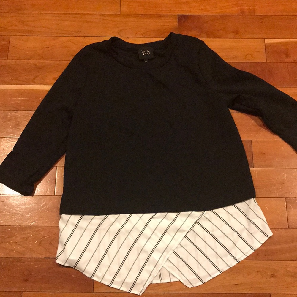 Black Top with stripe detail on the bottom