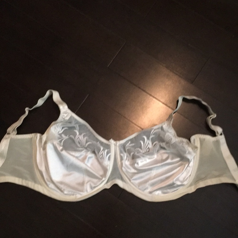 Elomi white Caitlyn size 34JJ