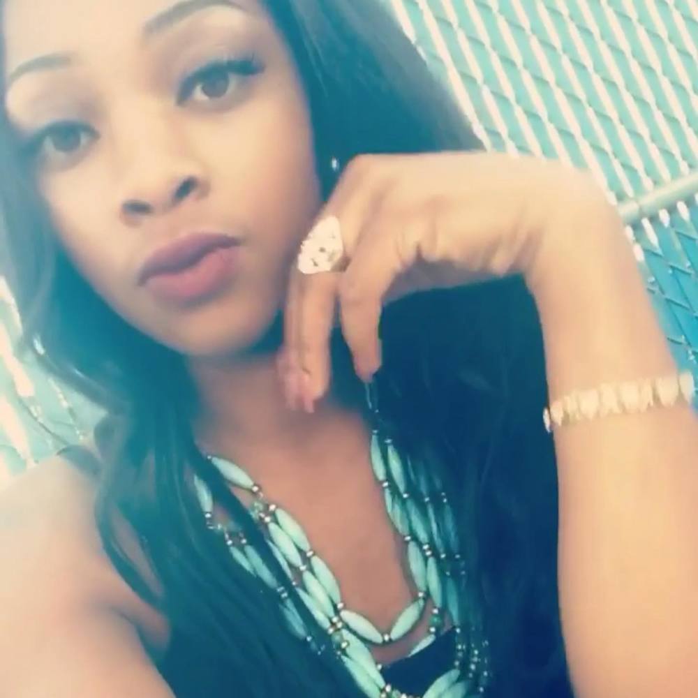 Meet your Posher, Shinareia