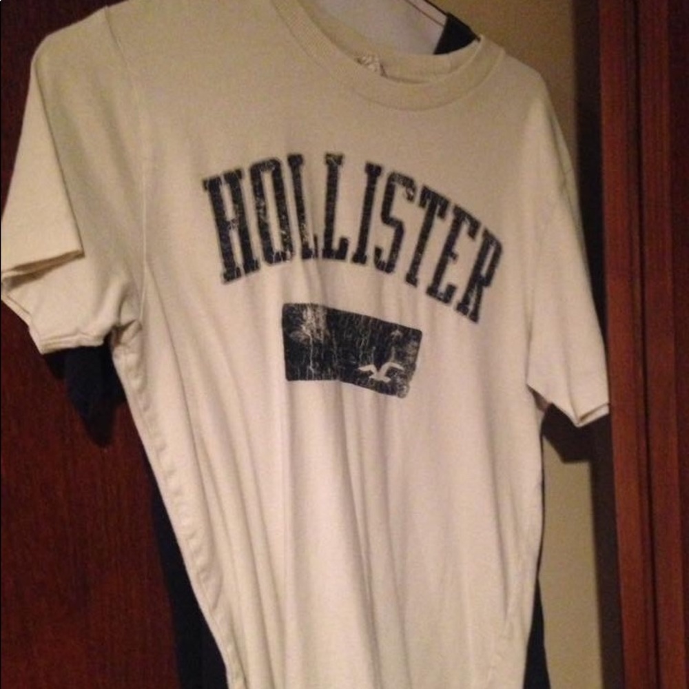 Bundle of men’s tee’s