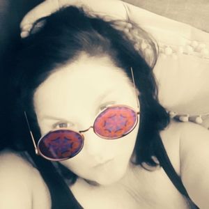 Meet your Posher, Angelina