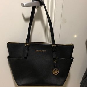 Micheal kors bag
