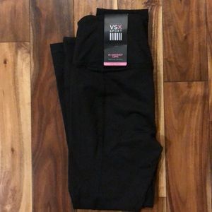 NWT Victoria Secret Cropped Workout Capri
