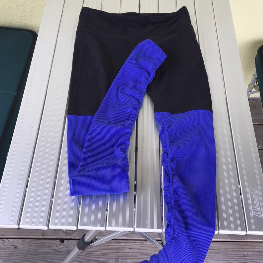 Alo yoga goddess legging