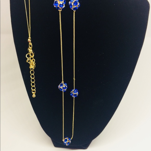 Blue and gold costume necklace. - Picture 3 of 4