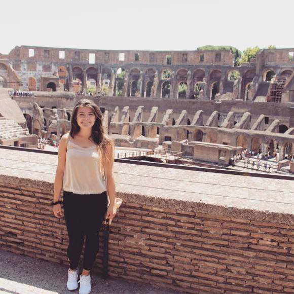 Meet your Posher, Mollie - Picture 1 of 1