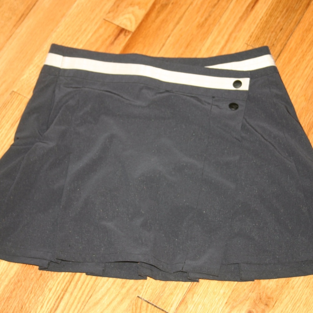 Oakley Skort size 0