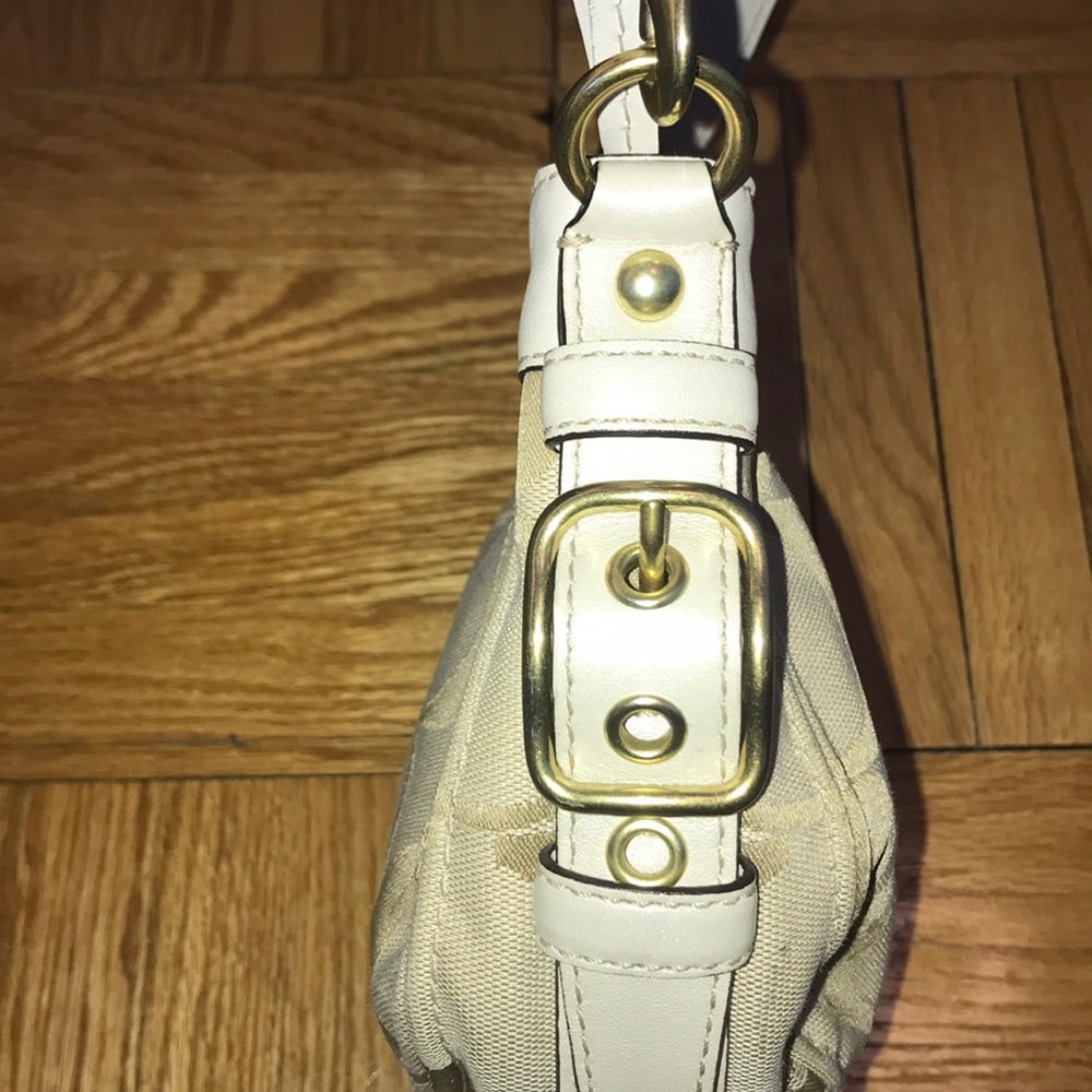 Coach Bag - Picture 4 of 6