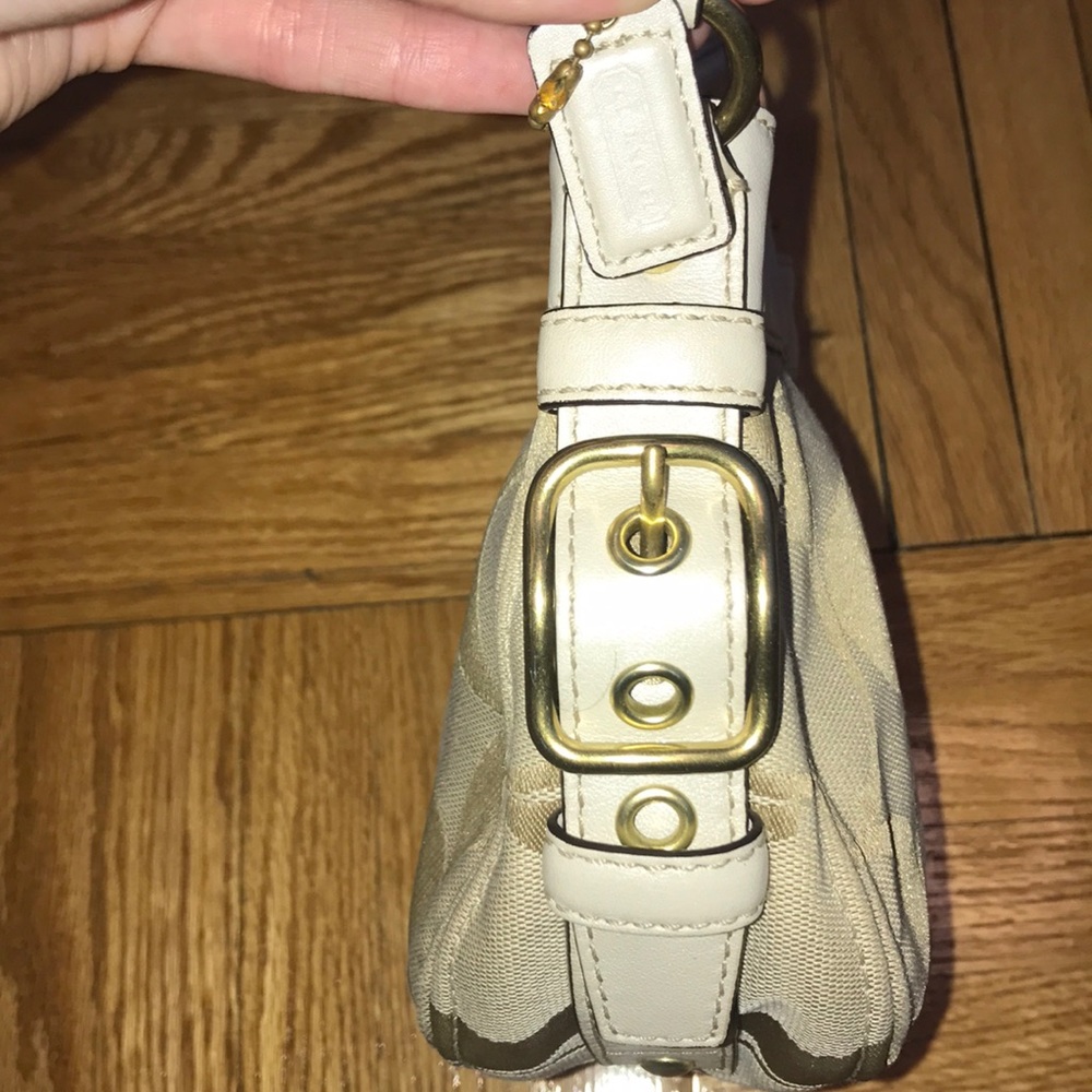 Coach Bag - Picture 5 of 6
