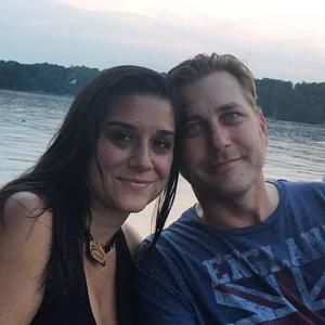 Meet your Posher, Zdeena