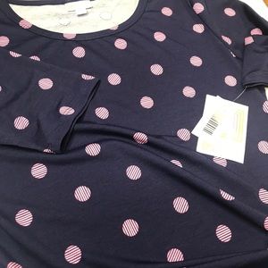 NWT Medium Gigi Lularoe