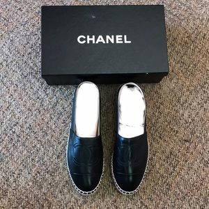 Chanel black lambskin espadrilles size 39